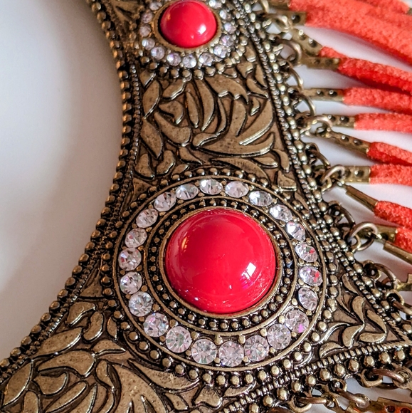 Anthropologie Antique Waterfall Statement Jewelry Set for Women and Girls - Picture 3 of 12